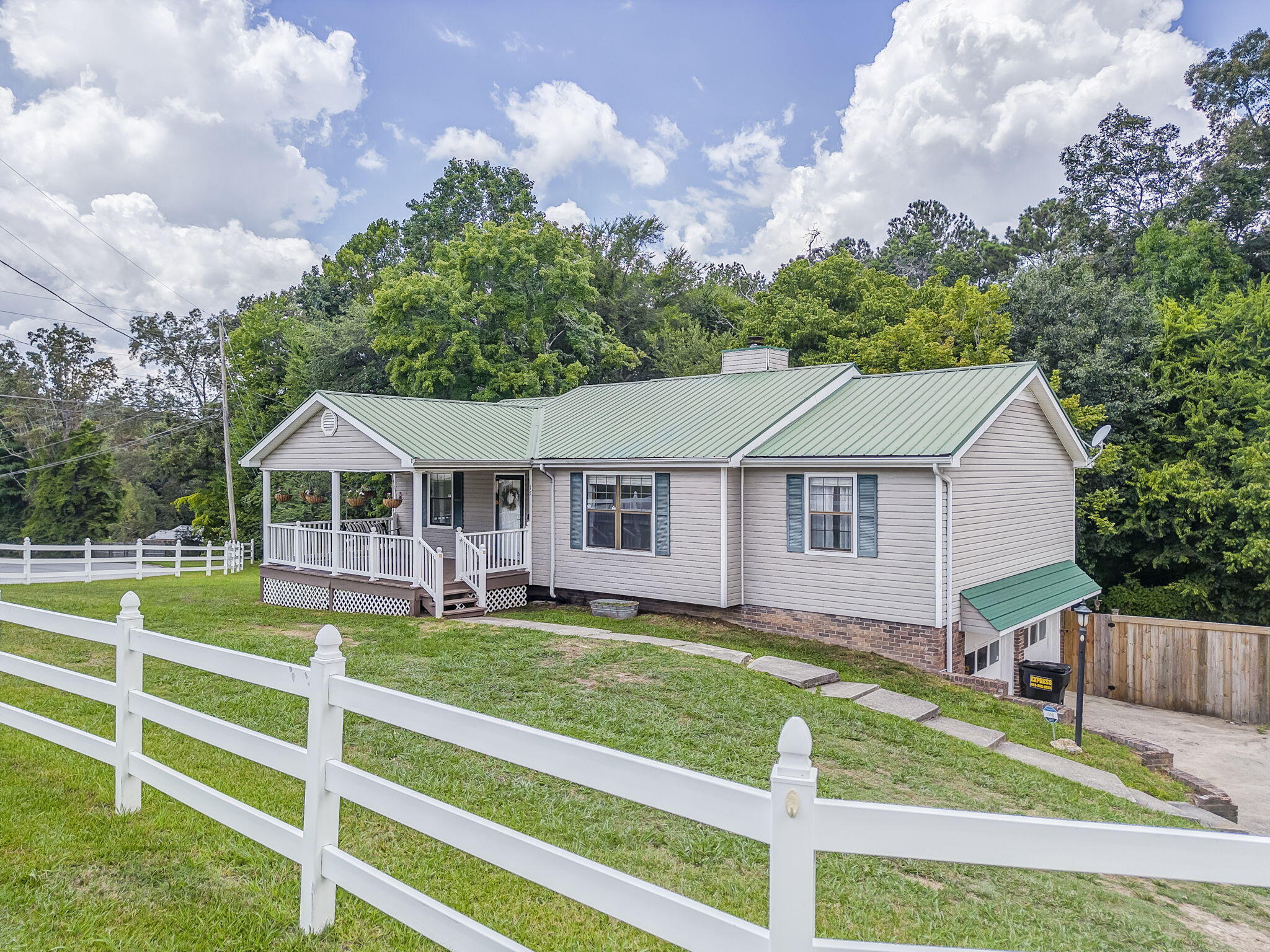 15 Pine Street Ringgold, GA 30736 - Photo 2 of 27 front side 15