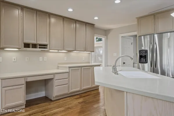 $849,400 | 865 Stonegate Way, Townsend, TN 37882