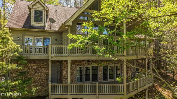 $849,400 | 865 Stonegate Way, Townsend, TN 37882