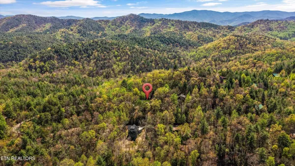 $849,400 | 865 Stonegate Way, Townsend, TN 37882