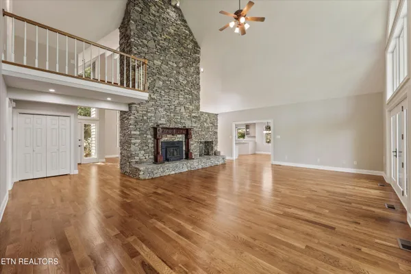 $849,400 | 865 Stonegate Way, Townsend, TN 37882