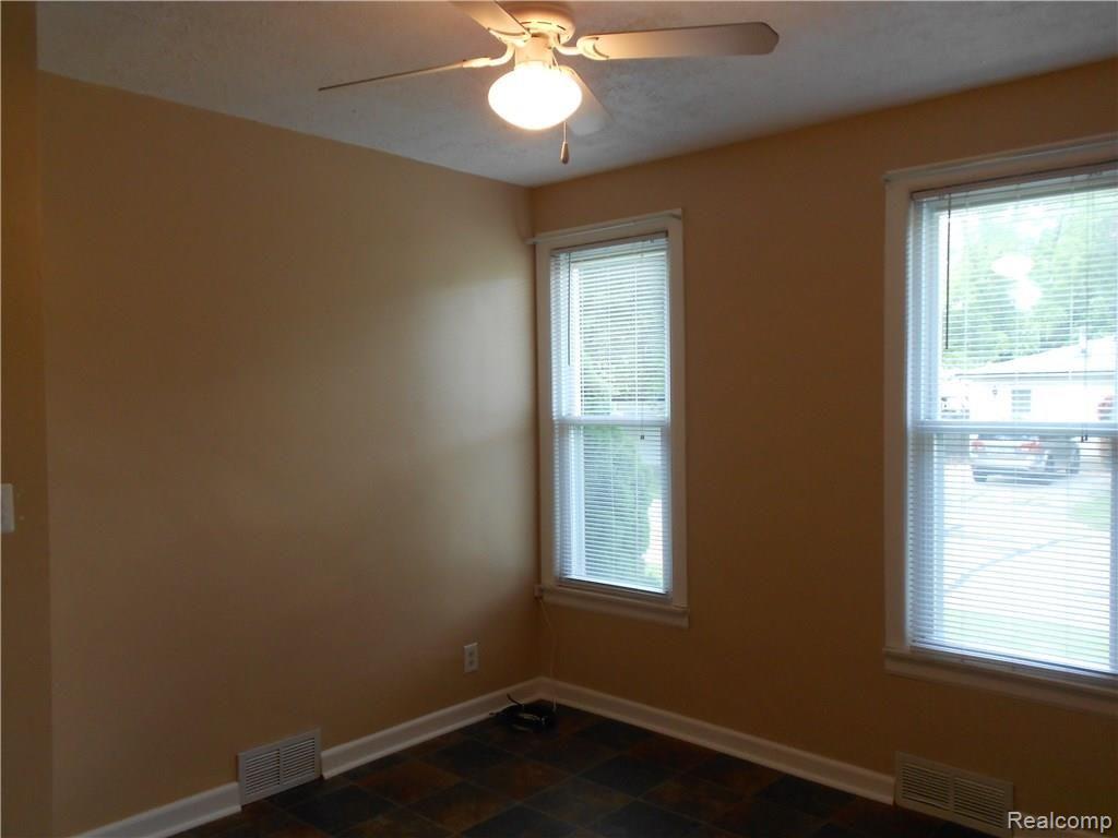 3220 Longview Avenue Rochester Hills, MI 48307 - Photo 12 of 21