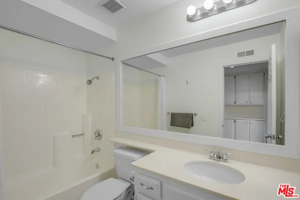 $743,000 | 8171 Racepoint Drive, Unit 104, Huntington Beach, CA 92646