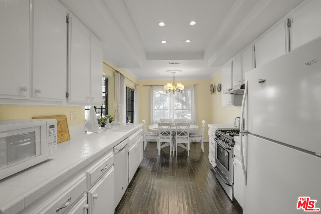 8171 Racepoint Drive, Unit 104 Huntington Beach, CA 92646 - Photo 6 of 31