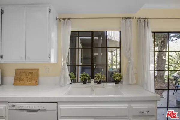 $743,000 | 8171 Racepoint Drive, Unit 104, Huntington Beach, CA 92646