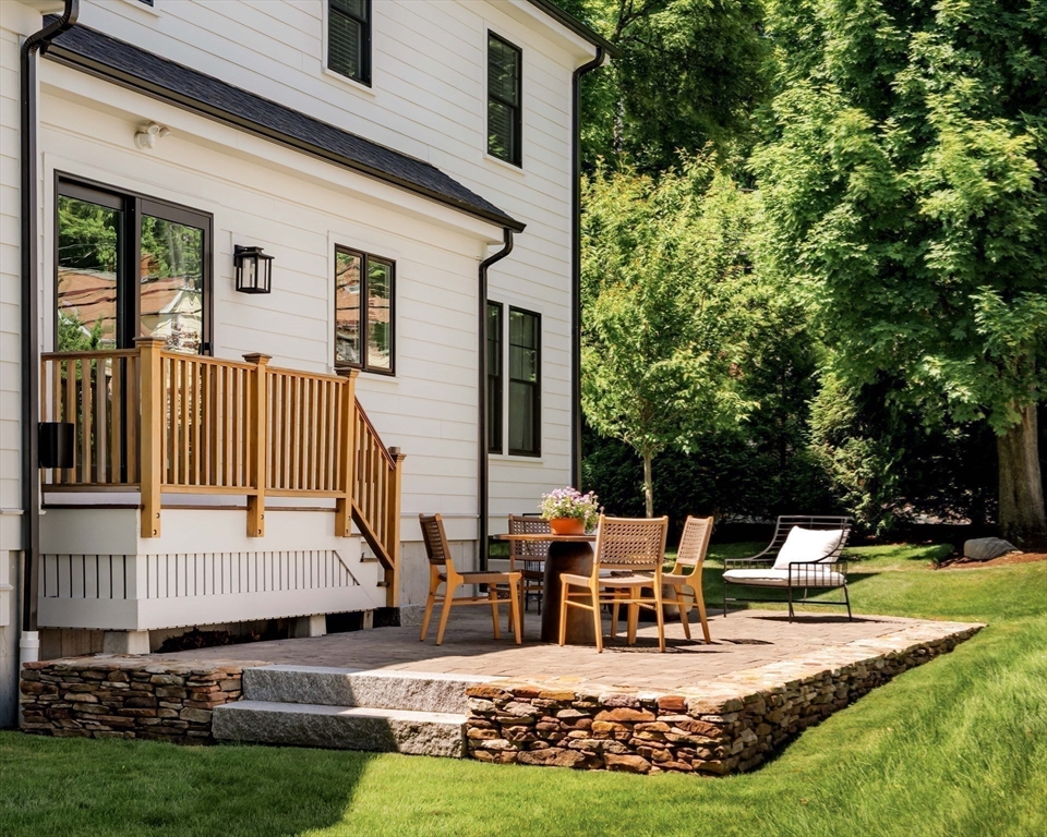 19 Cottage Street Lexington, MA 02420 - Photo 41 of 42