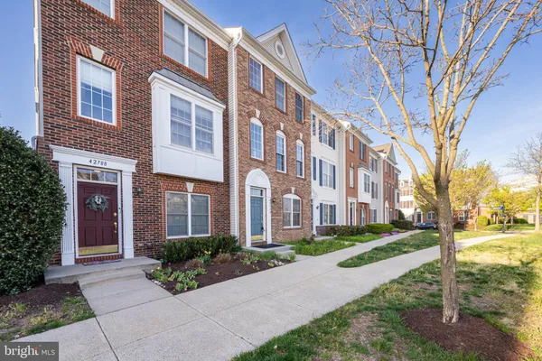 $515,000 | 42790 Nations Street, Chantilly, VA 20152