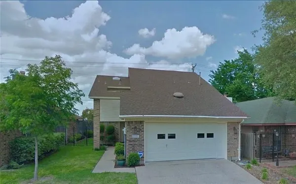 front view of house with a yard