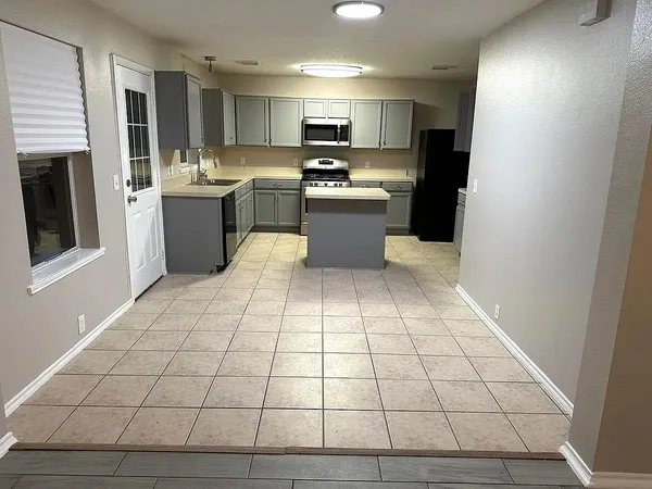 $2,300 | 4811 Pebble Bluff Lane, Katy, TX 77449
