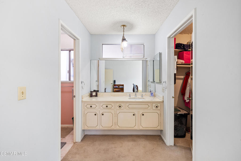 884 Bennett Street Simi Valley, CA 93065 - Photo 13 of 26