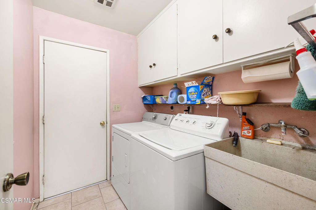 884 Bennett Street Simi Valley, CA 93065 - Photo 19 of 26