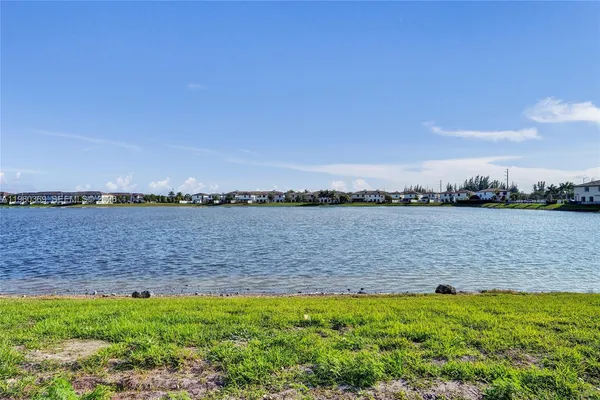 $499,000 | 11135 West 32nd Lane, Hialeah, FL 33018