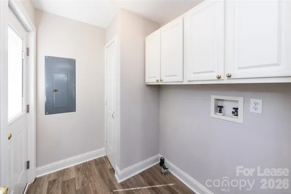 $1,795 | 807 King Arthur Drive, Gastonia, NC 28056