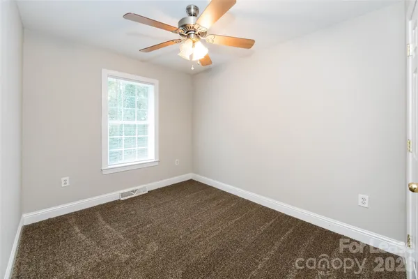 $1,795 | 807 King Arthur Drive, Gastonia, NC 28056