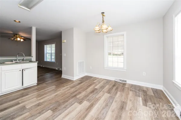$1,795 | 807 King Arthur Drive, Gastonia, NC 28056
