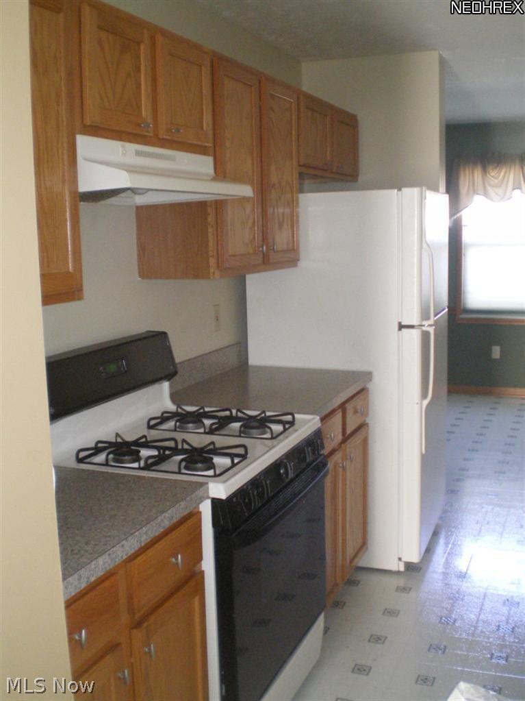 2194 Noble Road Cleveland Heights, OH 44112 - Photo 7 of 15
