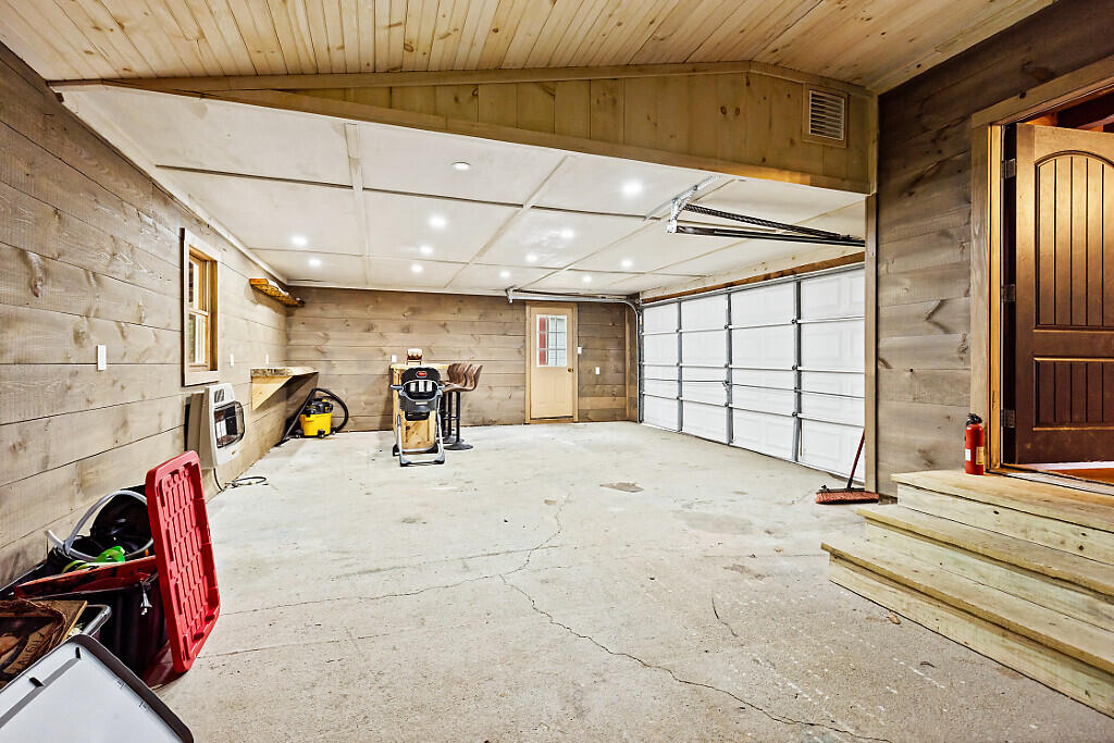 366 West Etna Road Plymouth, ME 04969 - Photo 54 of 66 54_BP5A1270_DxO_mls