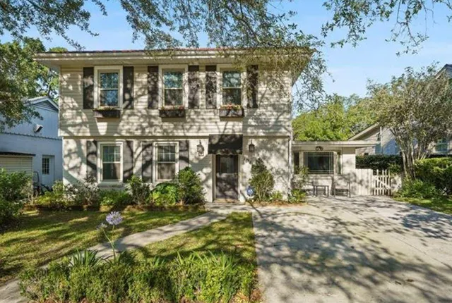 $2,800 | 104 Magnolia Drive, Metairie, LA 70005