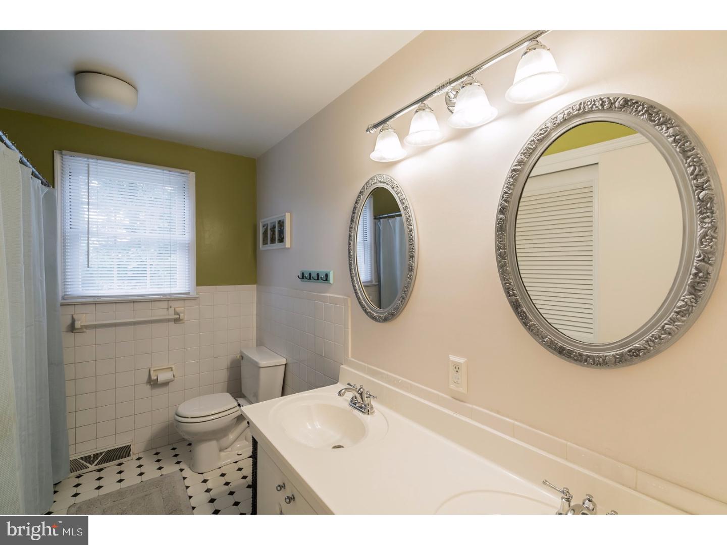 699 Forest Road Wayne, PA 19087 - Photo 21 of 25 Bathroom