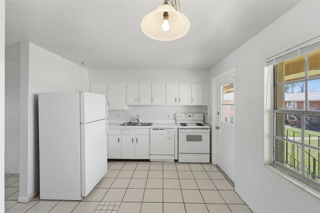 1655 West Oak Ridge Road, Unit D Orlando, FL 32809 - Photo 17 of 23