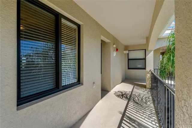 $2,295 | 7015 River Hammock Drive, Unit 405, Bradenton, FL 34212