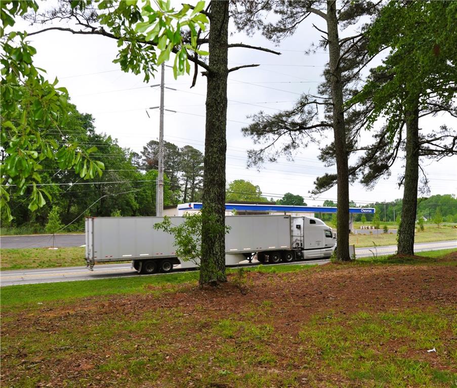 590 Villa Rica Highway Dallas, GA 30157 - Photo 4 of 17 a house view with a garden space