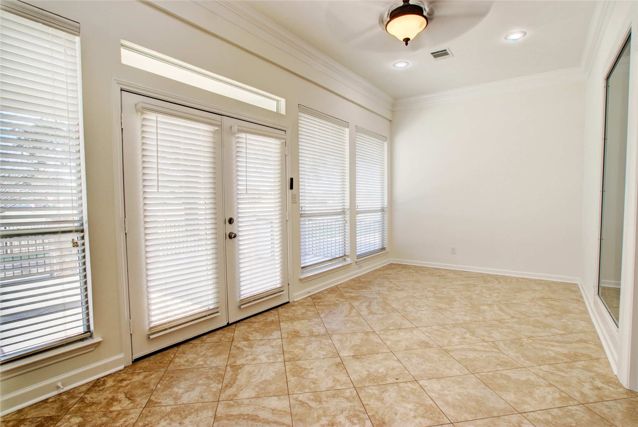 3327 River Bend Drive Rosenberg, TX 77471 - Photo 23 of 33 a view of an empty room with a window