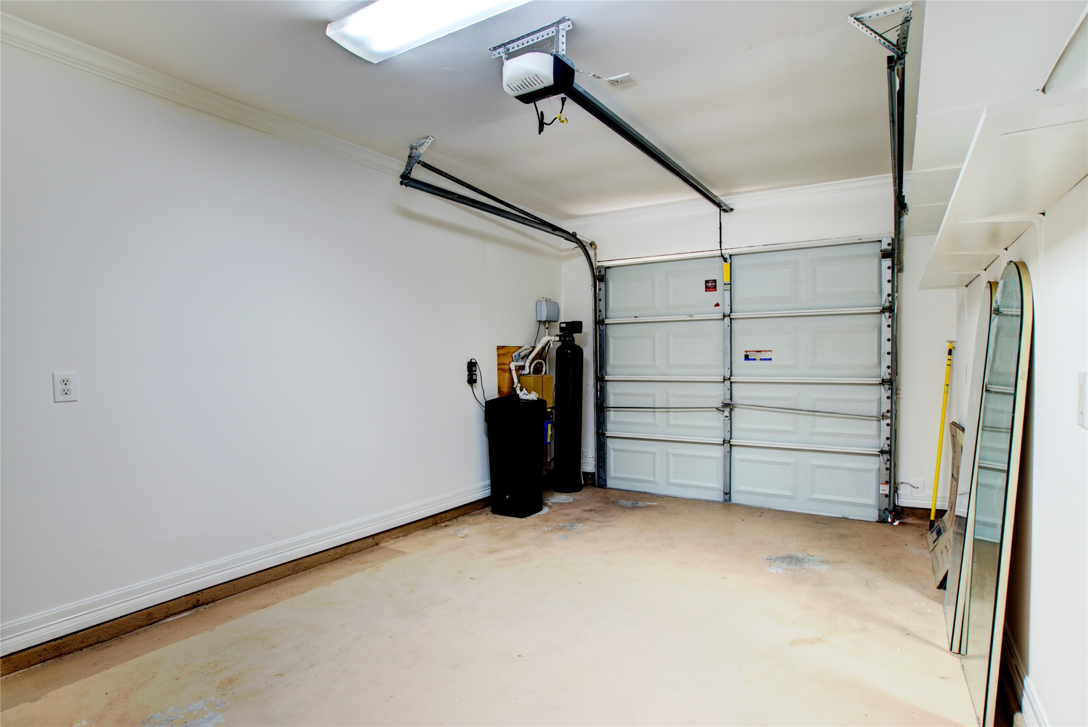 3327 River Bend Drive Rosenberg, TX 77471 - Photo 25 of 33 a view of walk in closet