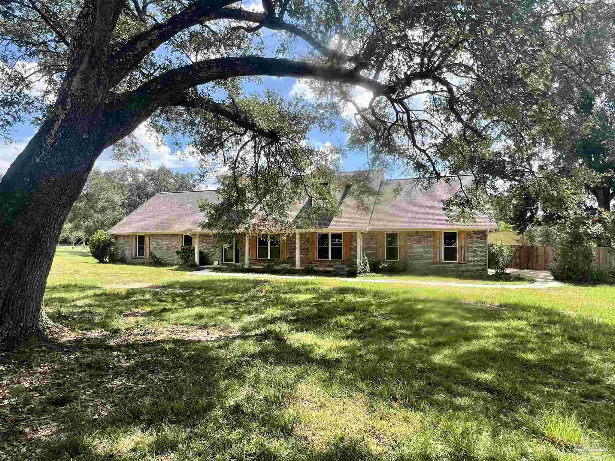 2125 Mathison Road Cantonment, FL 32533 - Photo 2 of 40