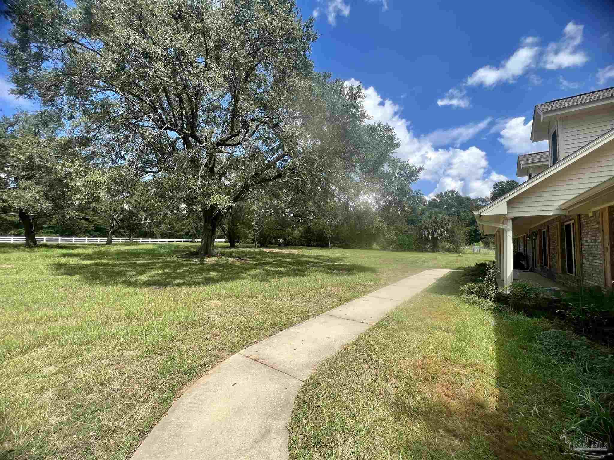 2125 Mathison Road Cantonment, FL 32533 - Photo 37 of 40