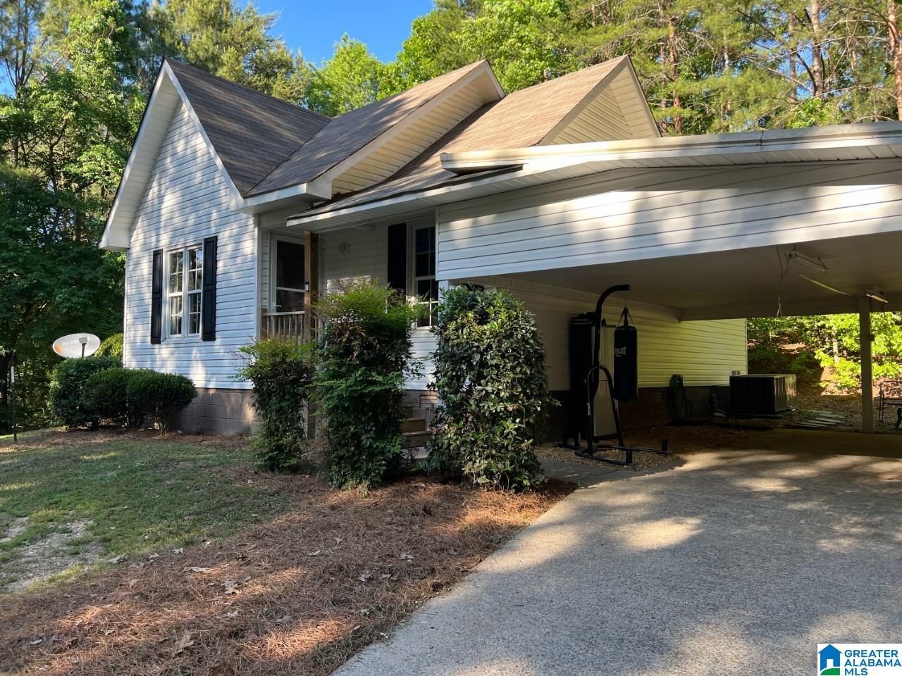 266 Valley View Drive Oneonta, AL 35121 - Photo 2 of 15