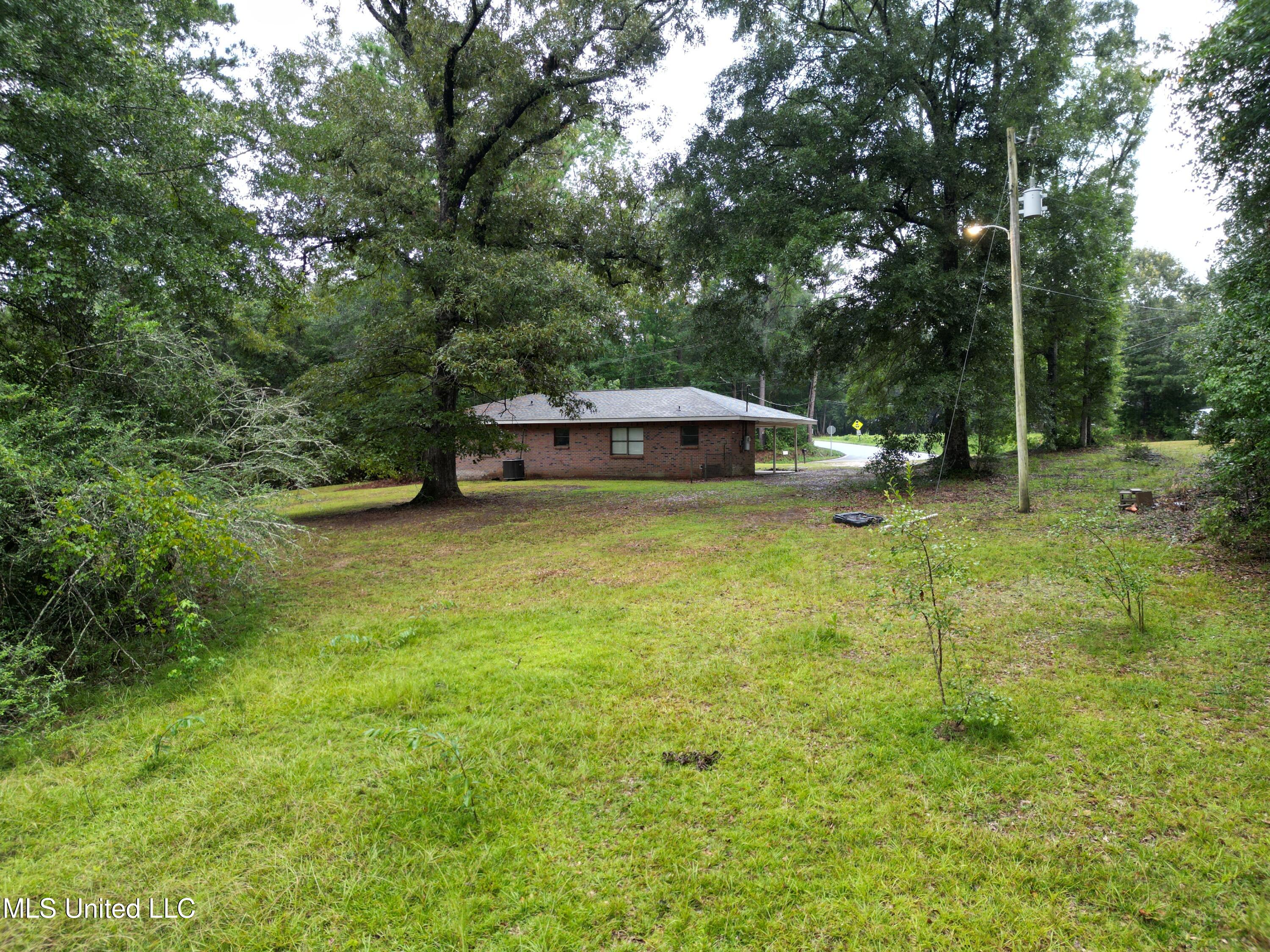 961 Ceasar Road Picayune, MS 39466 - Photo 21 of 25 Photo Jul 24 2025, 19 05 47