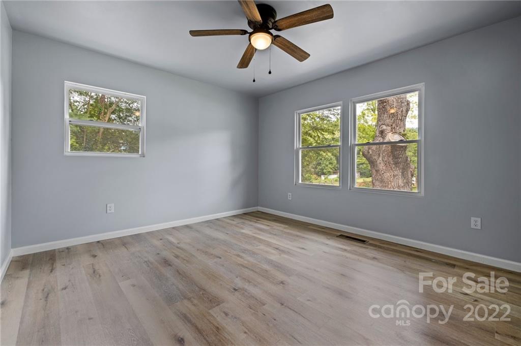 435 Thermal View Drive Tryon, NC 28782 - Photo 28 of 37