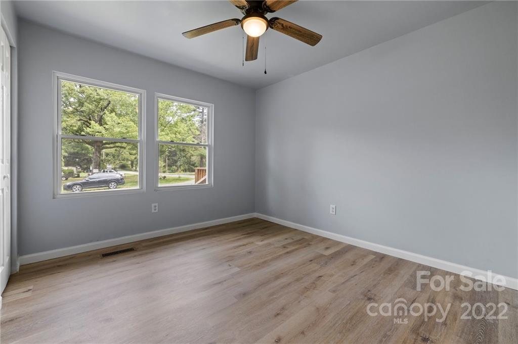 435 Thermal View Drive Tryon, NC 28782 - Photo 31 of 37