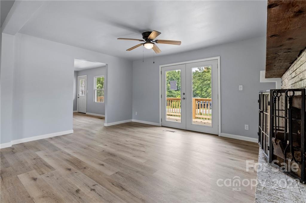 435 Thermal View Drive Tryon, NC 28782 - Photo 7 of 37