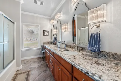 $575,000 | 56 Sammy Snead Drive, Hilltop Lakes, TX 77871