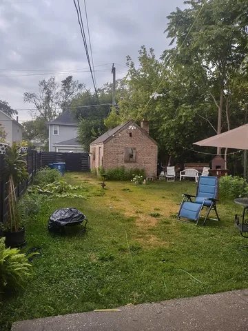 $200,000 | 1310 South 5th Avenue, Maywood, IL 60153