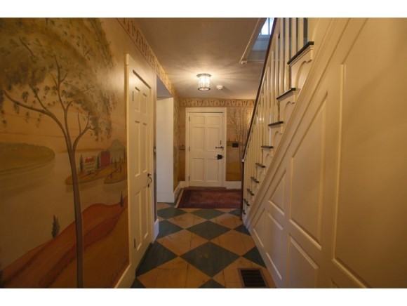 129 Thornton Road New Boston, NH 03070 - Photo 13 of 36