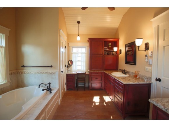 129 Thornton Road New Boston, NH 03070 - Photo 16 of 36
