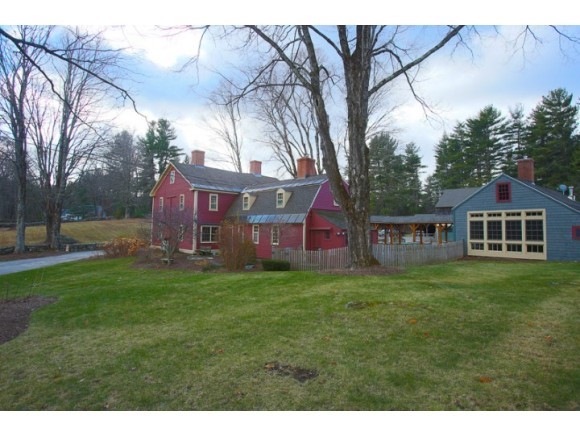 129 Thornton Road New Boston, NH 03070 - Photo 3 of 36