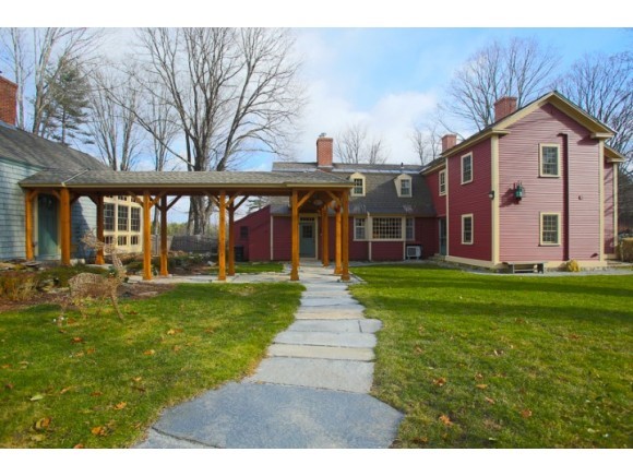 129 Thornton Road New Boston, NH 03070 - Photo 4 of 36