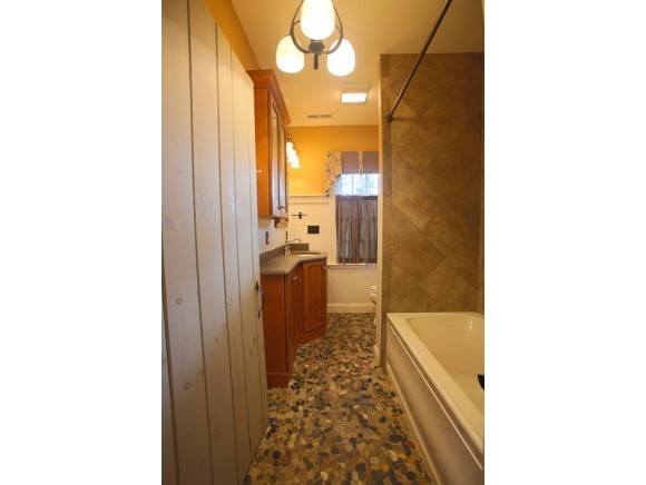 129 Thornton Road New Boston, NH 03070 - Photo 33 of 36