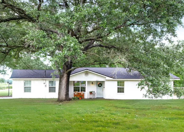 $475,000 | 2103 Holly Drive, East Bernard, TX 77435