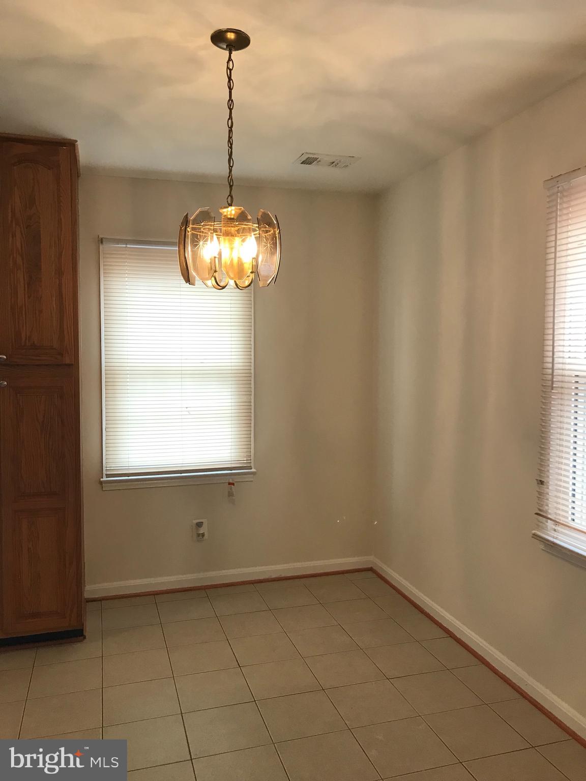 9865 Buckner Road Manassas, VA 20110 - Photo 22 of 28 dinning room