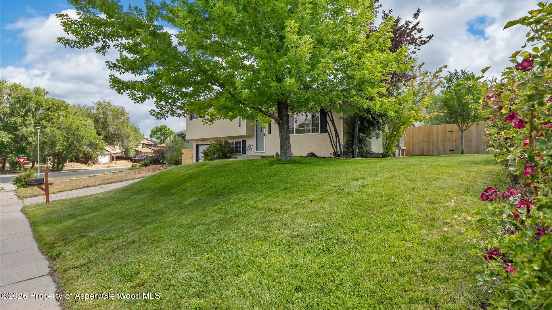 774 Buckeye Court Rifle, CO 81650 - Photo 2 of 30 02-774 Buckeye Court-2