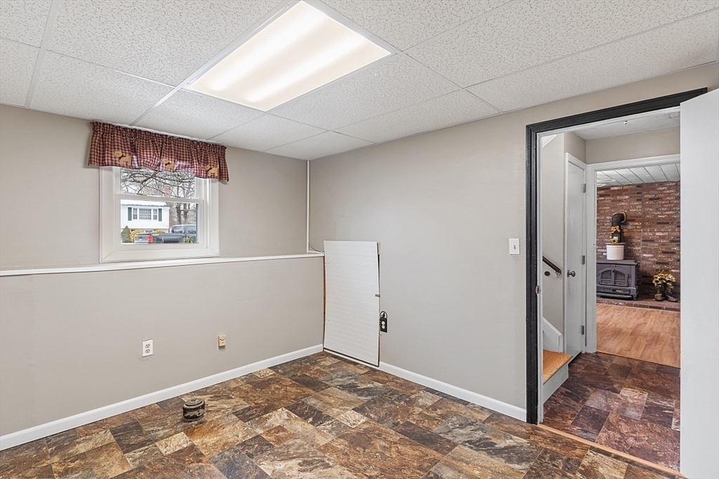 110 Rolling Ridge Lane Methuen, MA 01844 - Photo 29 of 42 Gallery Image 29