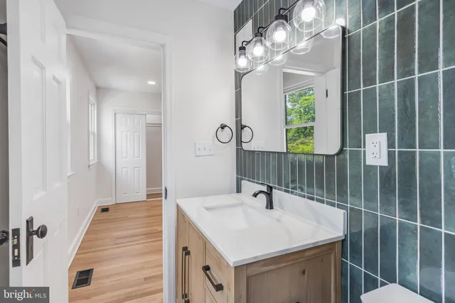 $939,500 | 6932 8th Street Northwest, Washington, DC 20012