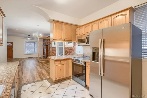 $3,695 | 2106 East 17th Avenue, Denver, CO 80206