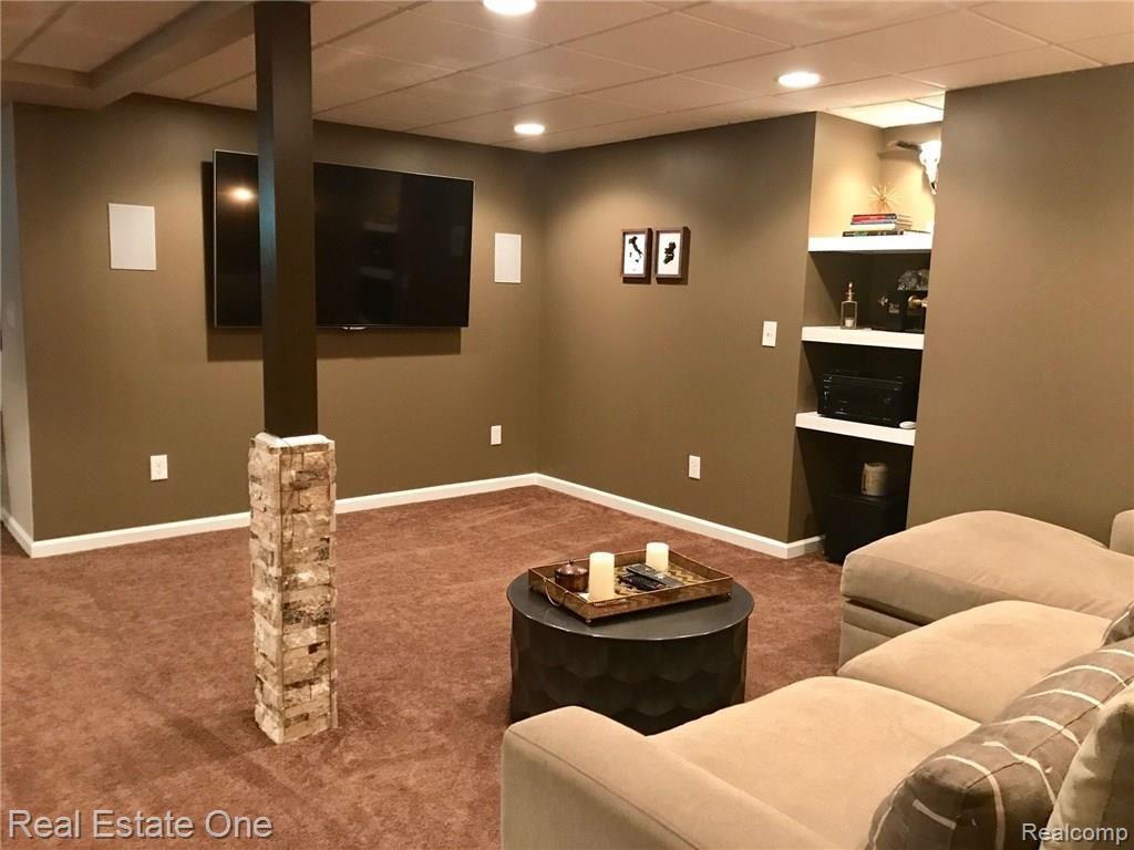 2196 Chippenham Chase Rochester Hills, MI 48306 - Photo 20 of 27