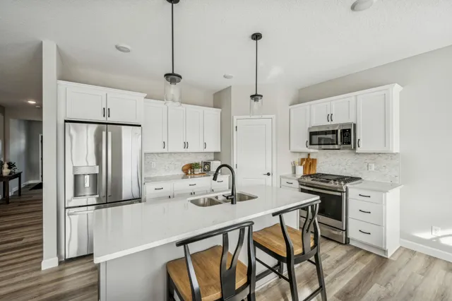 $539,900 | 676 Goldenrod, Delano, MN 55328